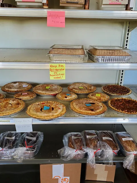Yoder's Bakery (Amish Bakery)