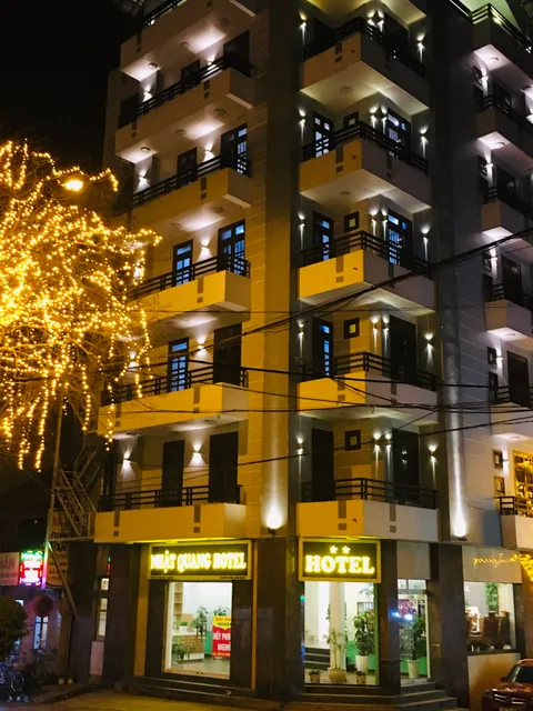 Khách Sạn Nhật Quang