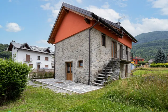 Bed & Bike La Stalla Guest House