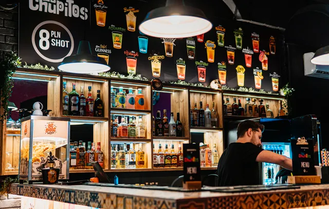 Los Chupitos- shot bar i karaoke