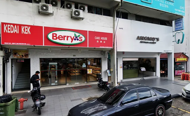 Berry's Cake House • Sri Petaling