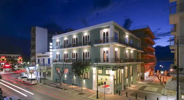 Grand Hotel Loutraki