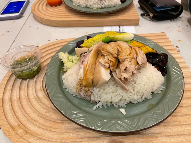 三隻傻雞海南雞專賣店（四維店）