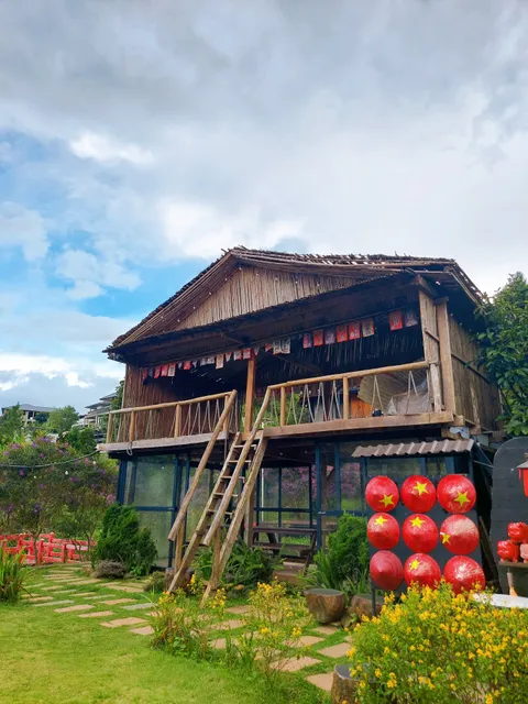 Resort KIWIKI Ngôi Làng Trong Tranh