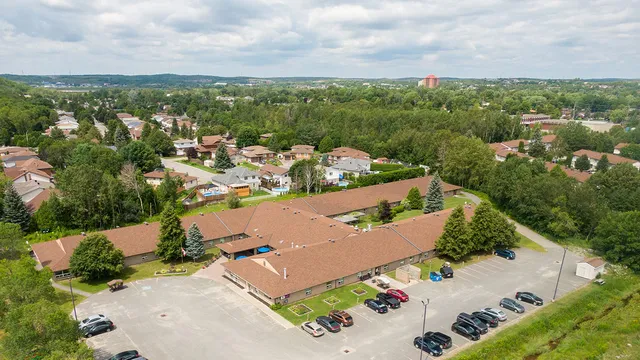 Chartwell Westmount on William Retirement Residence