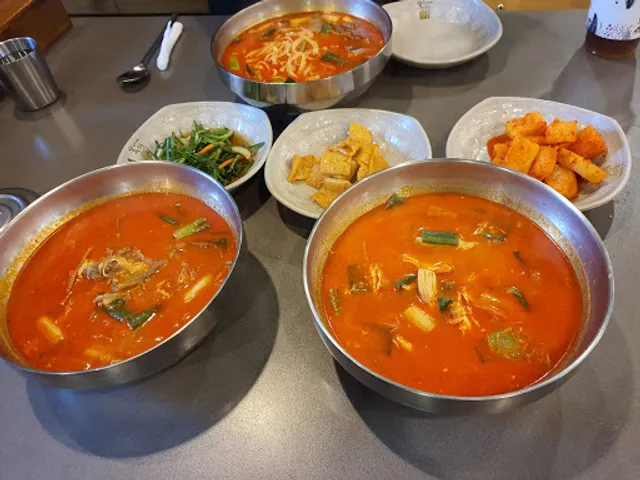 홍익궁중전통육개장광주상무점