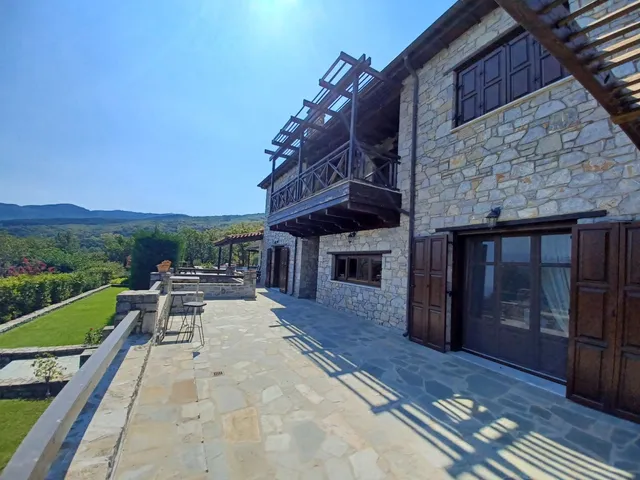 Tihio Pool Villa & Spa