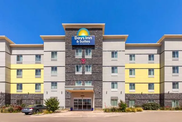 Days Inn & Suites by Wyndham Lubbock Medical Center