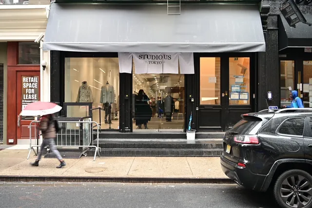 STUDIOUS TOKYO NEW YORK