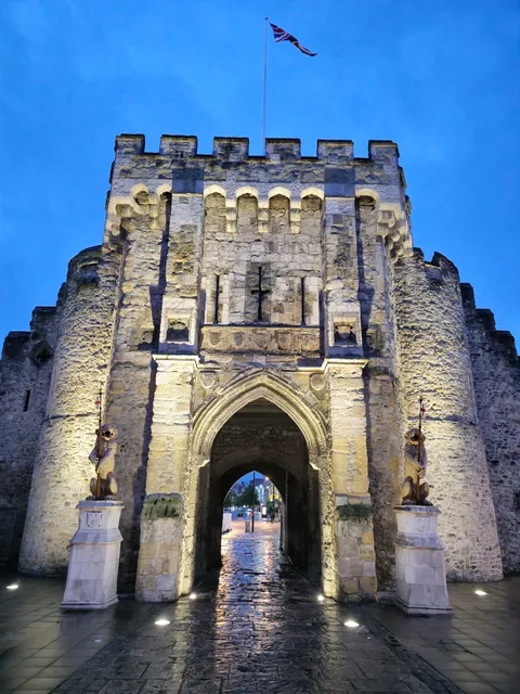 The Bargate