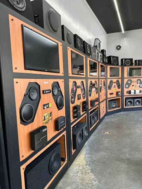 Foss Car Toys & Tint Tukwila