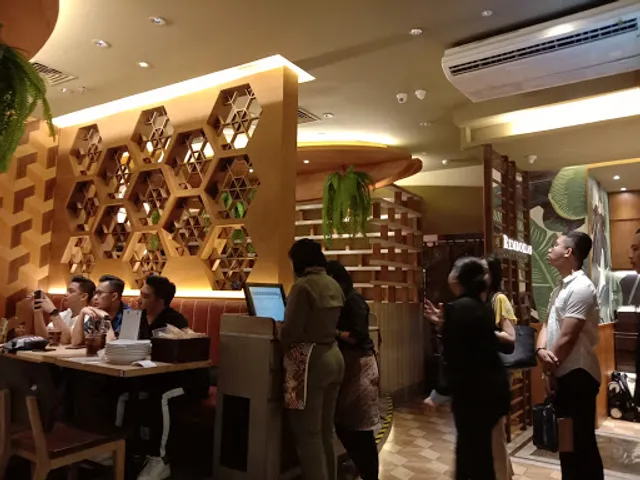 Remboelan - Street Gallery