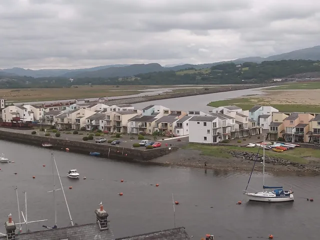 Oakley Wharf Accommodation