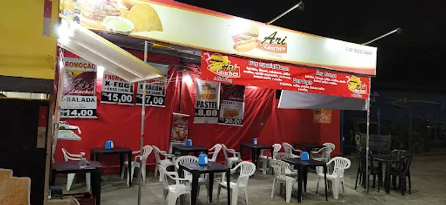 Ari lanches