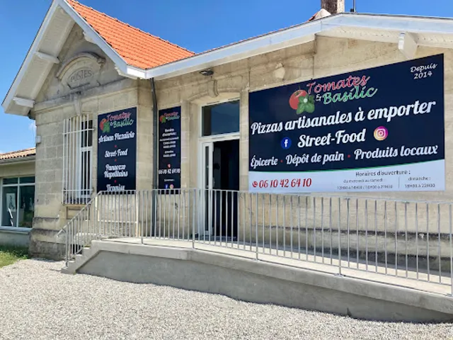 Tomates Et Basilic Pizza