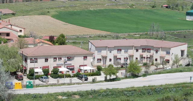 Hostal El Cercao - Bar, Restaurante, Alojamiento rural