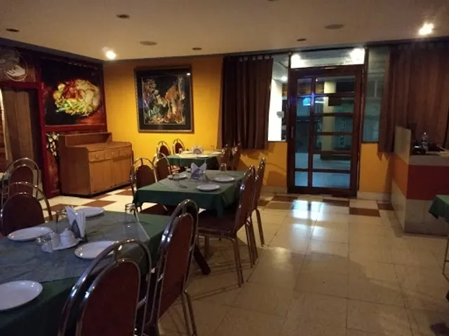 Chhadakhai Cafe & Resto