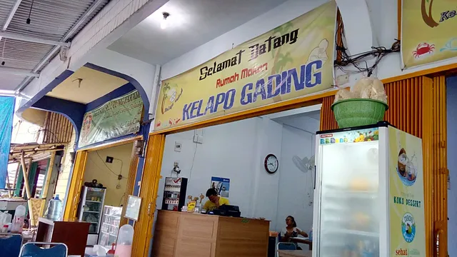Rumah Makan Kelapo Gading Resto