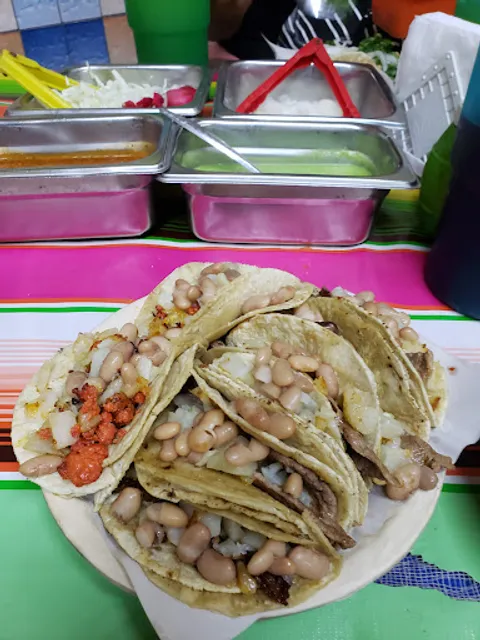 Taqueria Medrano y la 28