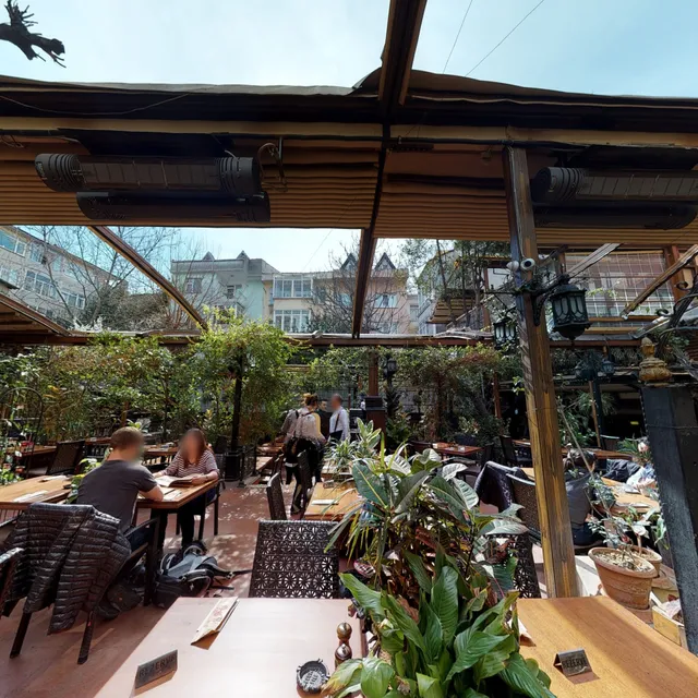 Viktor Levi Şarap Evi