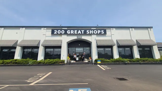 The Shops On West Ridge