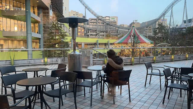 Starbucks Coffee - Tokyo Dome City LaQua