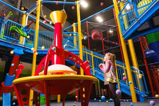 Hijinx: The Funtivity Spot | Bowling, Laser Tag, Arcade Games, Ropes Course, Playground | JT's Grill Restaurant