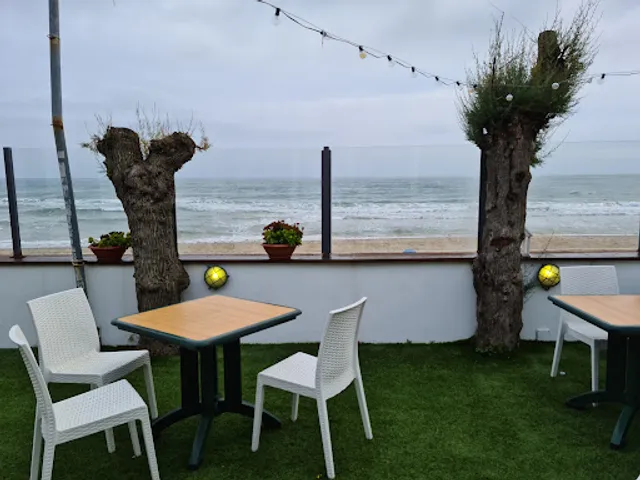 Usodimare & Mino on The Beach