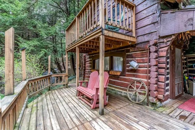 A Cabin By The Stream