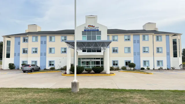 Baymont by Wyndham Kingdom City