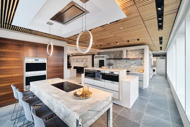 Sub-Zero, Wolf, and Cove Showroom