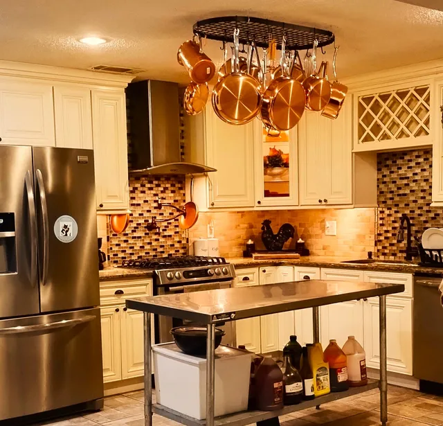 Louie's Bistro Catering