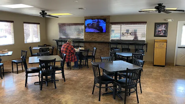 Rusty's Subs, Pizza & Wings