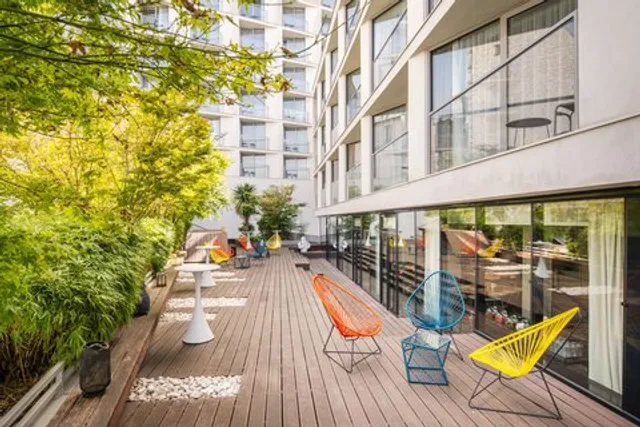 Renaissance Paris Arc de Triomphe Hotel