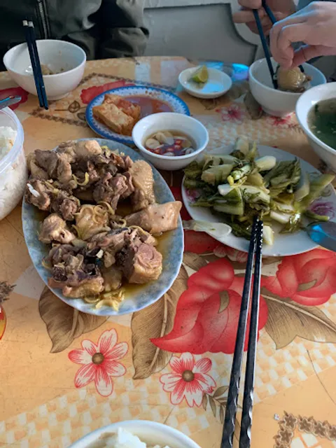 Nhà Hàng Phương Đông