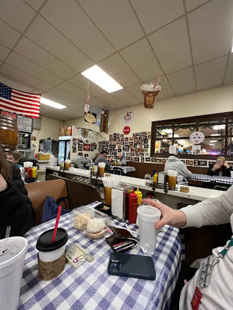 Jake & Leona’s Restaurant