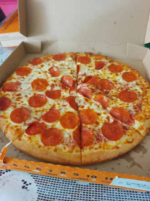 Little Caesars Pizza Almenares