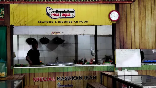 Gule Kepala Ikan Mas Agus & Seafood Solo