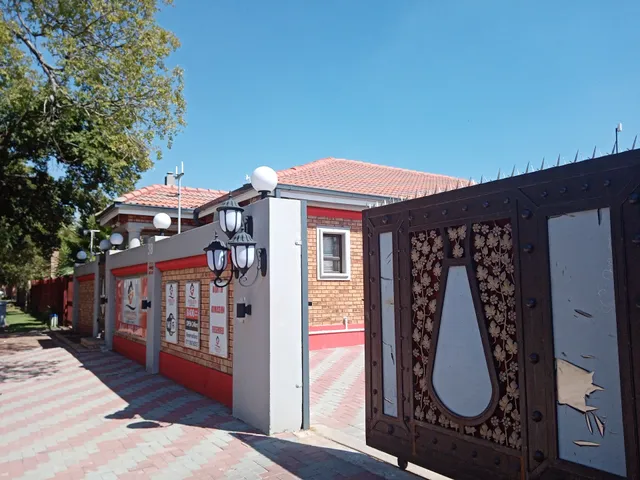 Emirates garden lodge