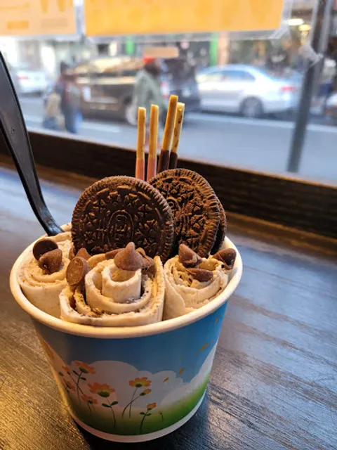 Frozen Rolled Ice Cream