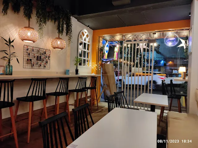 Poie & Pao - Matunga West