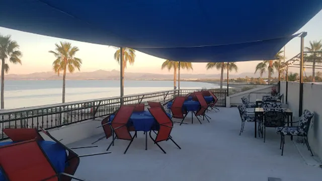 TIKI TODDS Restaraunt & Bar