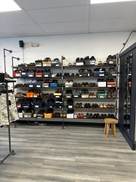 STITCH SWITCH Men's Consignment - On State