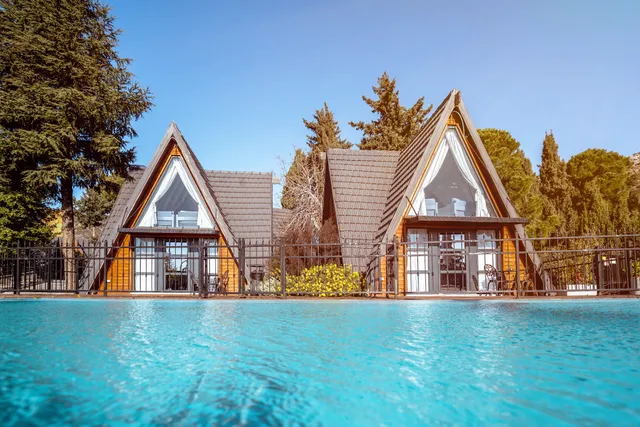 Jacob Neve Ativ hotel