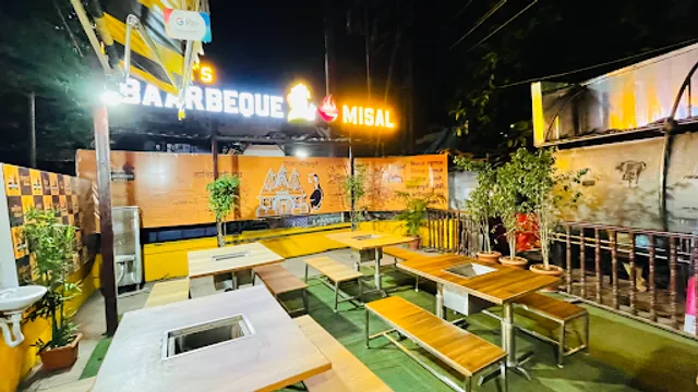 Thorat's Barbeque Misal Pavbhaji