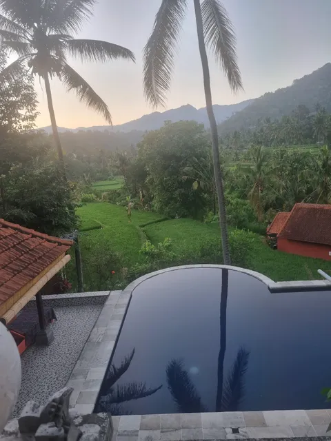 Lotus Guesthouse Sudaji