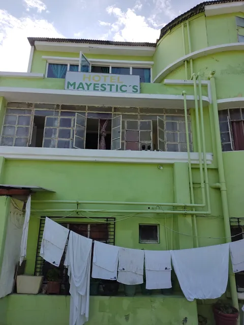 Hotel Mayesstic