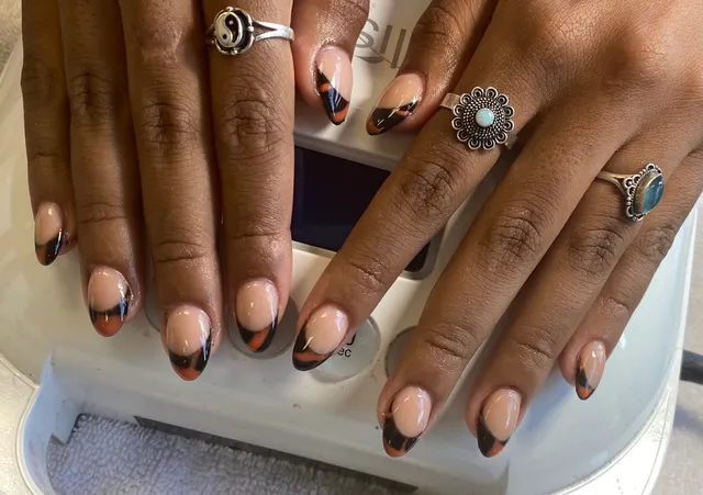 Le Nails Salon (Next to T-Mobile Store, Mission Valley Costco & Ikea)