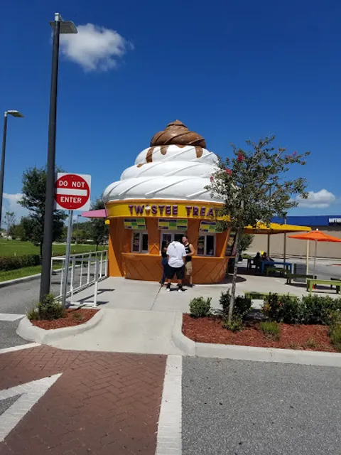 Twistee Treat Poinciana