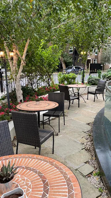 Janan Restaurant & Bar